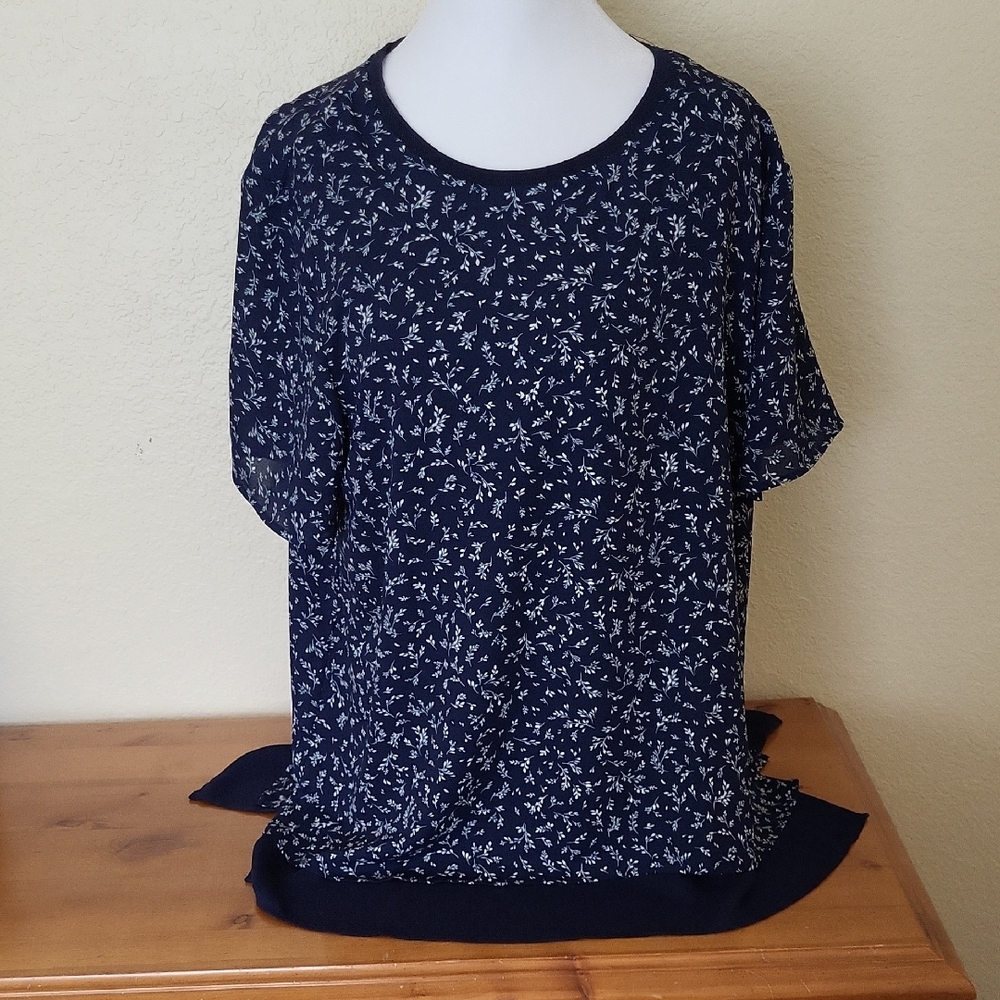 HILARY RADLEY Navy Floral Print Blouse